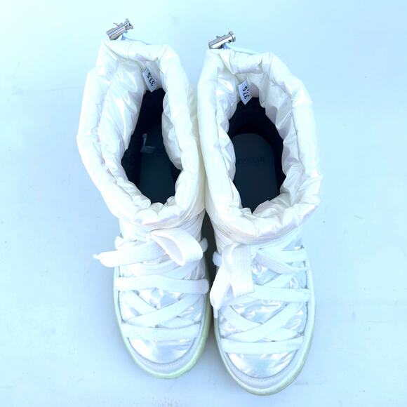 Moncler Designer Insolux Down Iridescent Snow Boots White Puffy 37.5 Size 6.5 - Picture 10 of 12